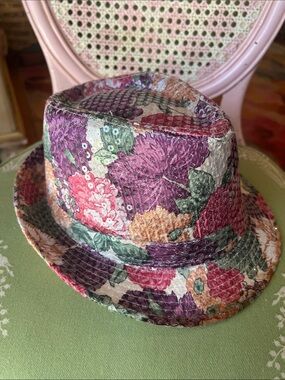 John Kent hat